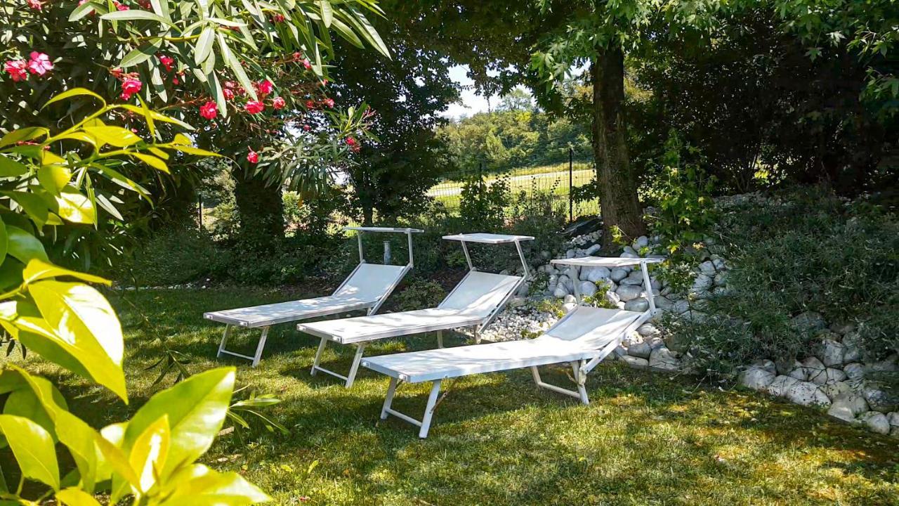 Italia Living Villa Padenghe sul Garda Exterior photo