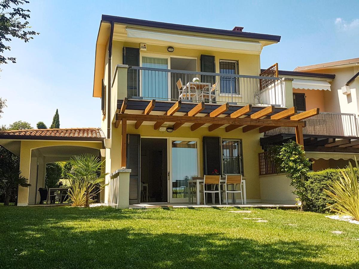 Italia Living Villa Padenghe sul Garda Exterior photo