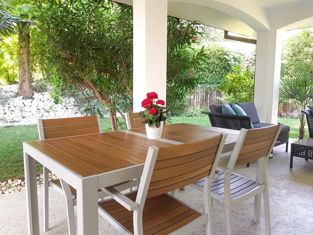 Italia Living Villa Padenghe sul Garda Exterior photo