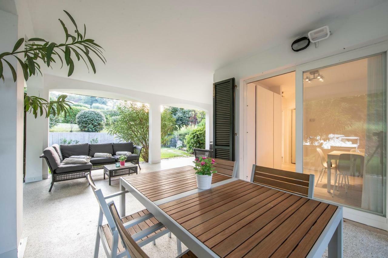 Italia Living Villa Padenghe sul Garda Exterior photo
