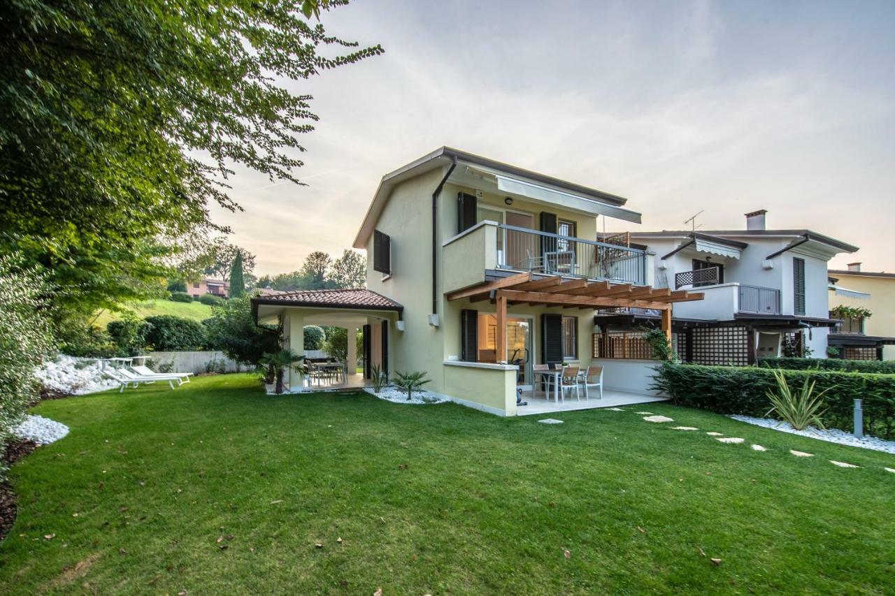 Italia Living Villa Padenghe sul Garda Exterior photo